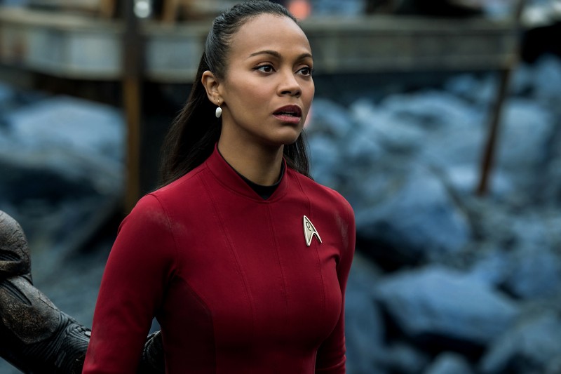 Zoë Zaldana als Uhura