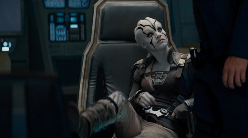 Frech: Hier setzt Sie sich einfach auf den Stuhl des Captains!